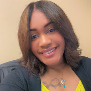 Meet your Posher, Angelica